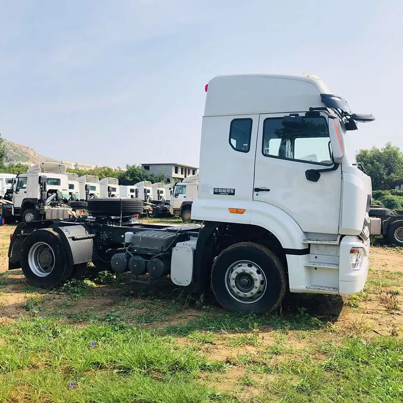 Sinotruk Howo 6 Roda 4*2 Ketua Lori Penggerak Utama Euro Iv 340hp